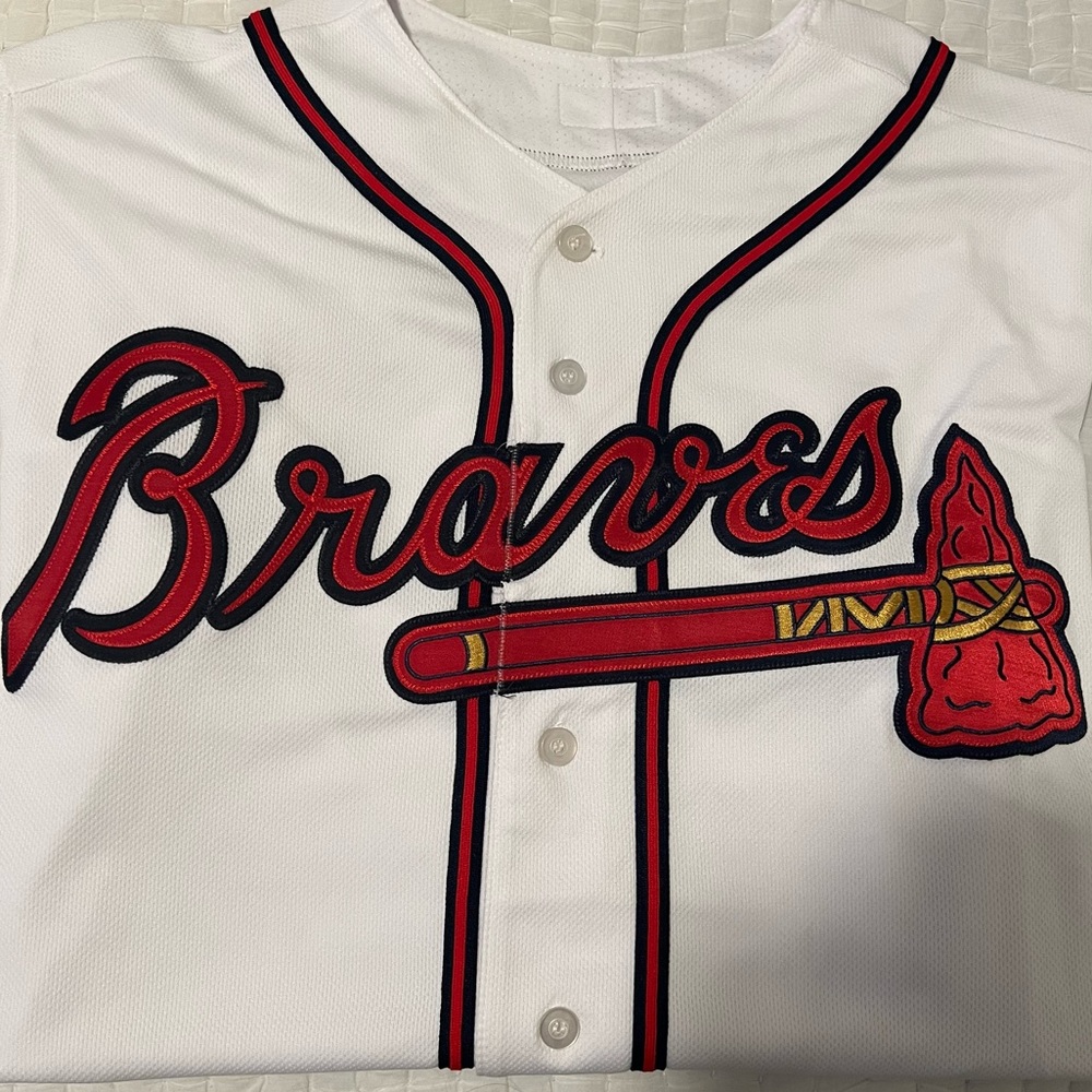 White Braves Jersey 2017 MLB Majestic Men’s Size 48 Short Sleeve Button Up XL